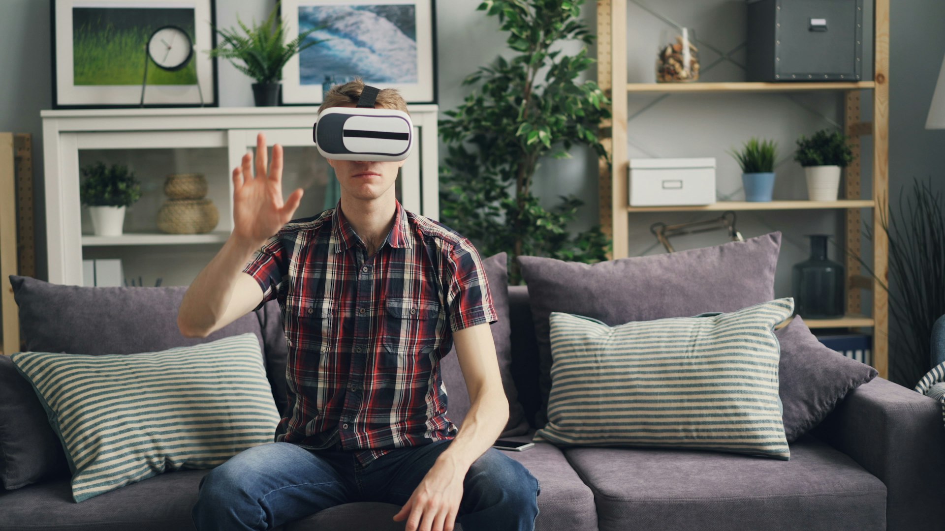 Augmented Reality Shopping: Shaping the Next Generation of Retail Experiences